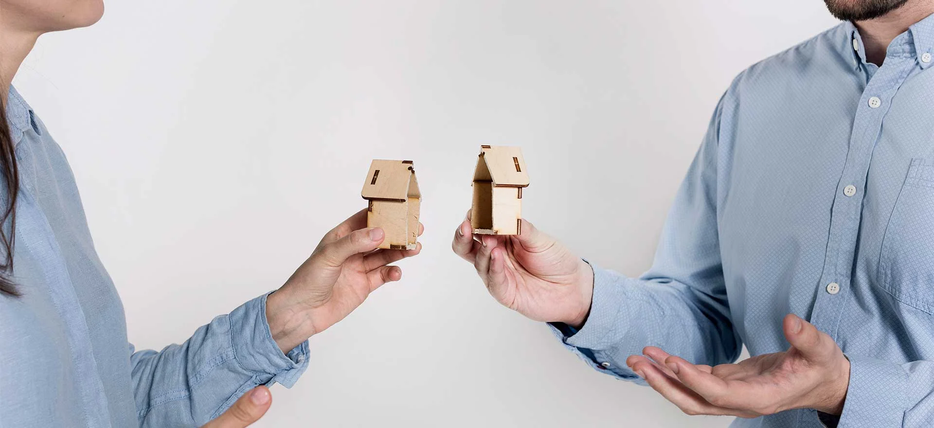 Differences Between Freehold vs. Leasehold